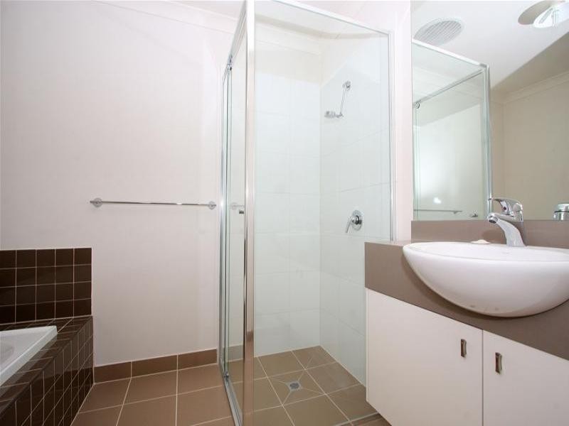 7 Hampden Green, South Morang VIC 3752