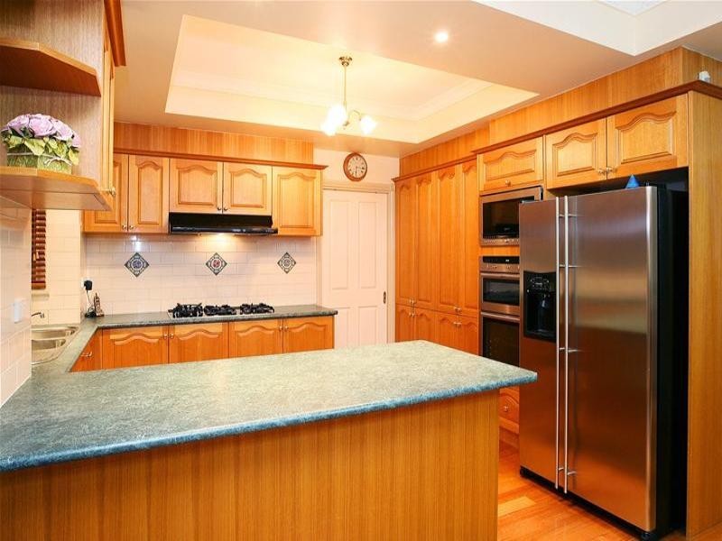 1 Eucalypt Drive, Mill Park VIC 3082