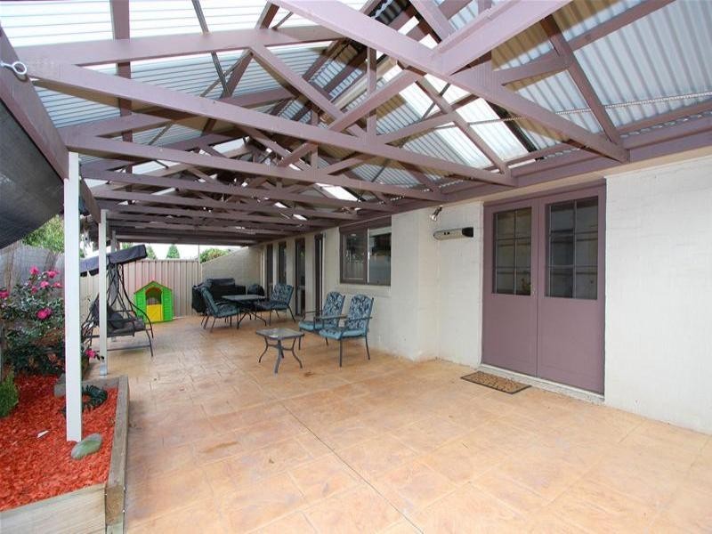 6 Golden Grove, Mill Park VIC 3082