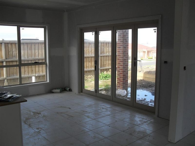 8 Belinda Court, South Morang VIC 3752