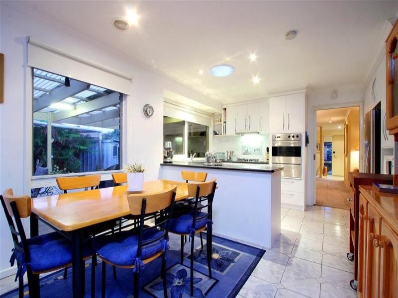 9 Albyn Court, Mill Park VIC 3082