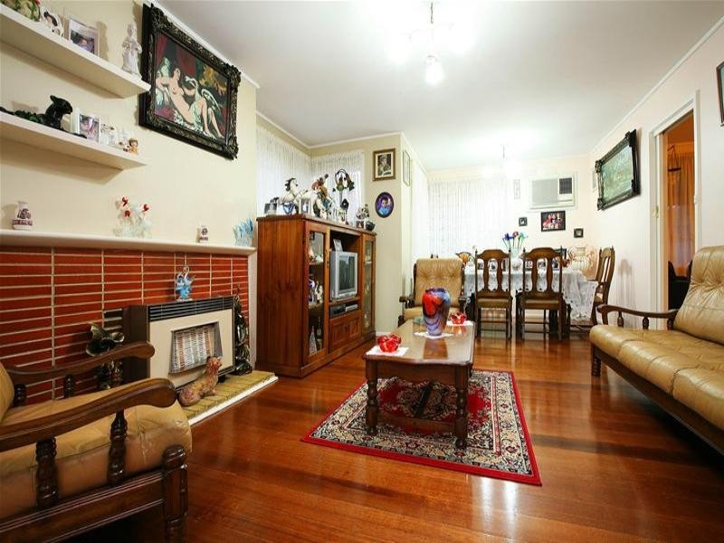 11 Greenwood Drive, Bundoora VIC 3083