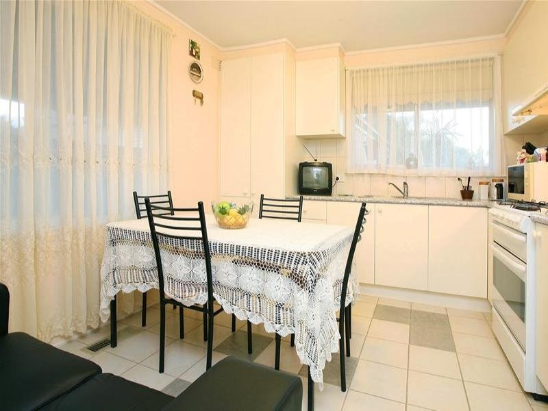 11 Greenwood Drive, Bundoora VIC 3083