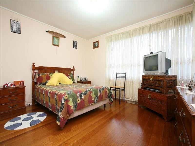 11 Greenwood Drive, Bundoora VIC 3083