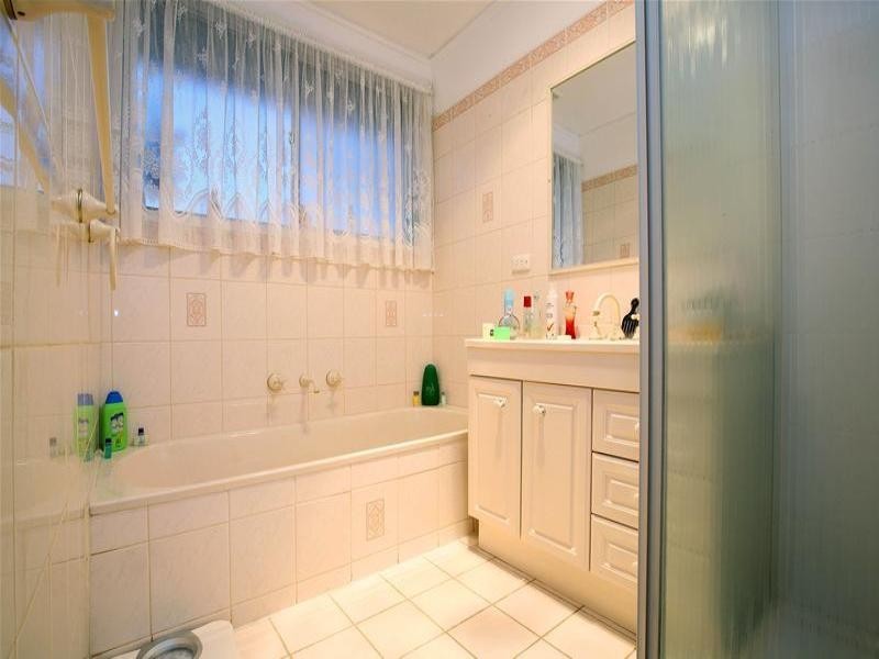 11 Greenwood Drive, Bundoora VIC 3083