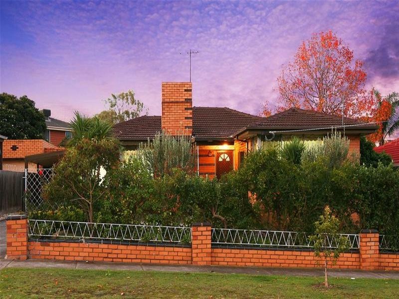 11 Greenwood Drive, Bundoora VIC 3083
