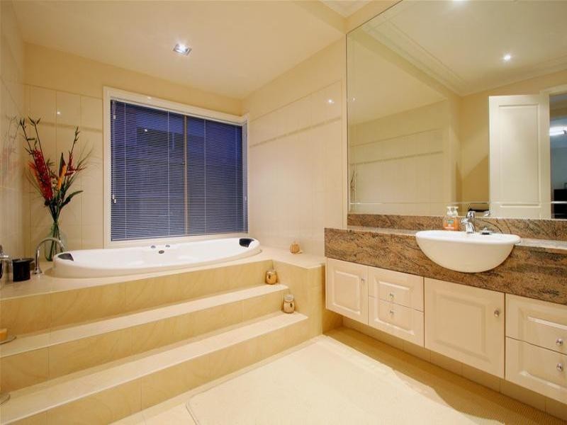 17 Howe Court, Bundoora VIC 3083