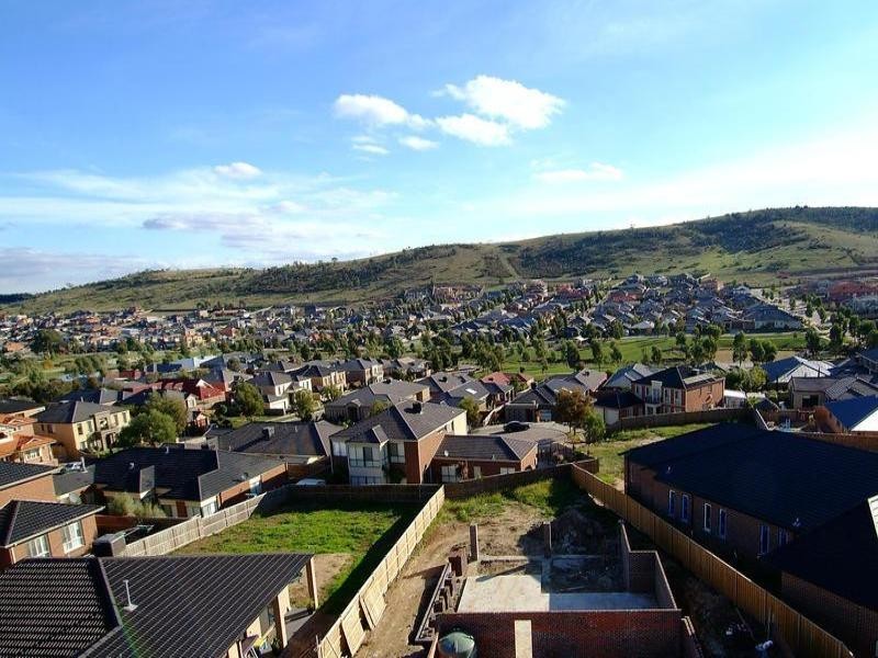 48 Meridian Drive, South Morang VIC 3752