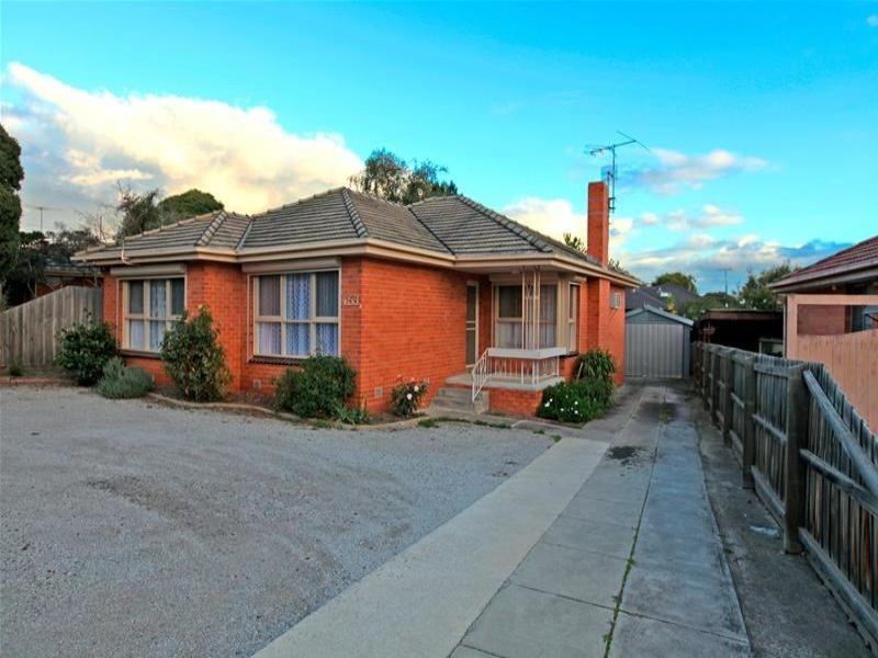 53 Dunne Street, Kingsbury VIC 3083