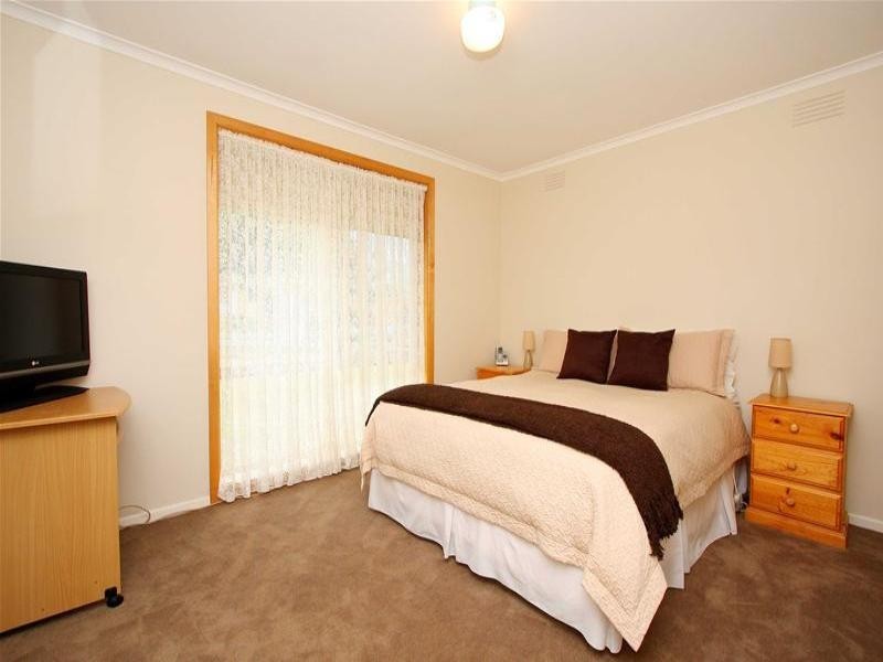 18 Gleeson Drive, Bundoora VIC 3083