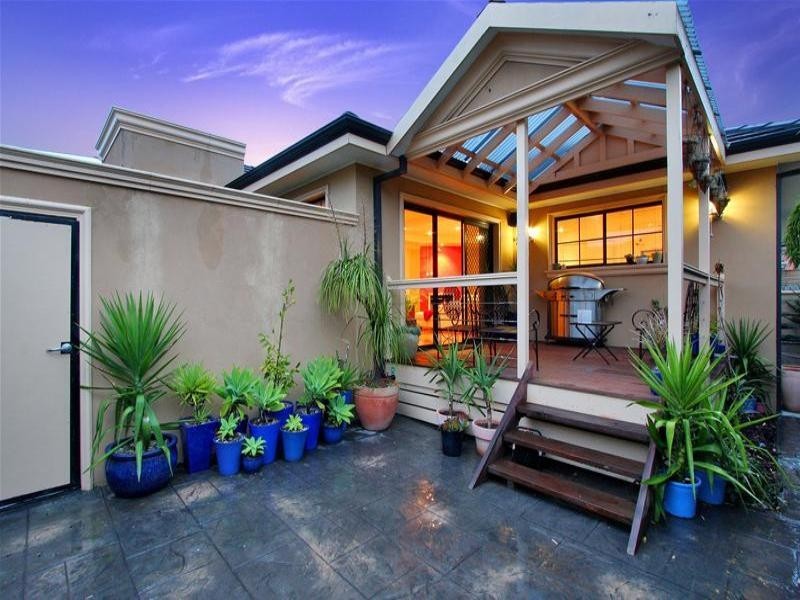 2/23 Cynga Street, Preston VIC 3072