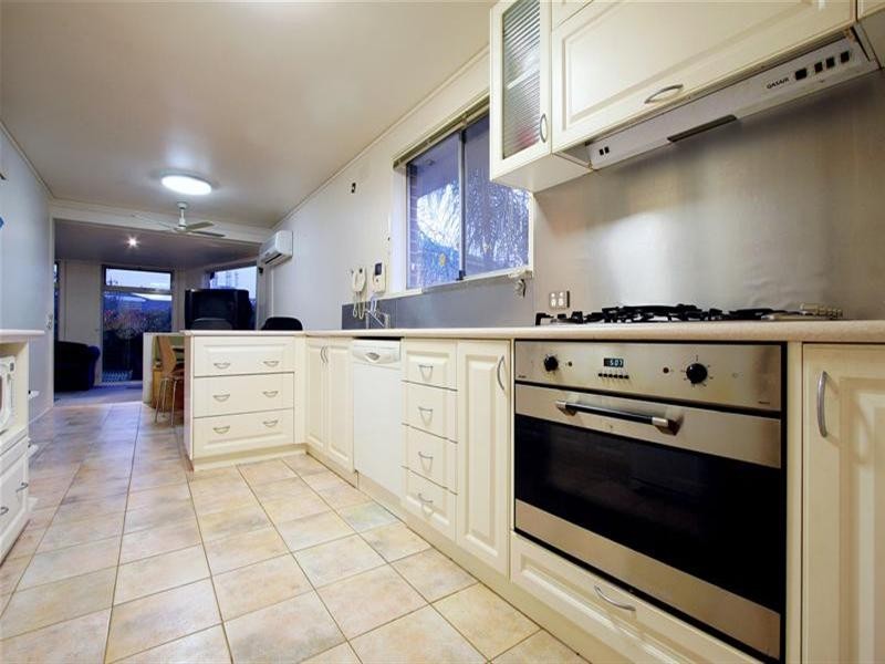 207 Greenwood Drive, Bundoora VIC 3083