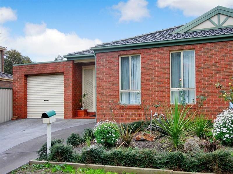 34 The Seekers Crescent, Mill Park VIC 3082