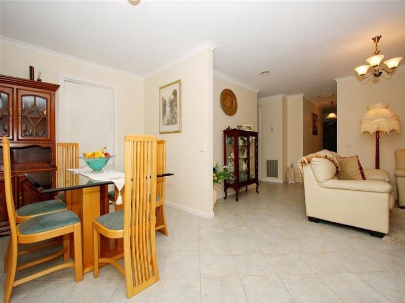 34 The Seekers Crescent, Mill Park VIC 3082