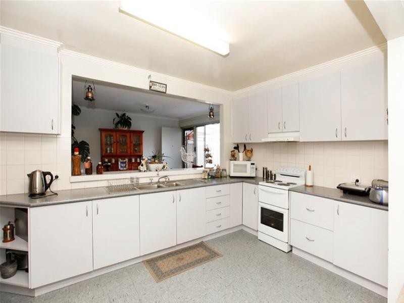 128 Scott Grove, Kingsbury VIC 3083