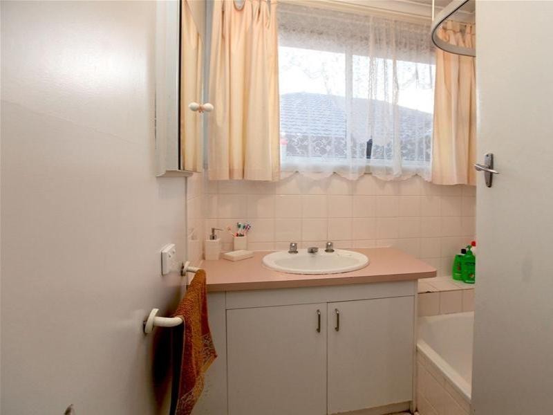 128 Scott Grove, Kingsbury VIC 3083