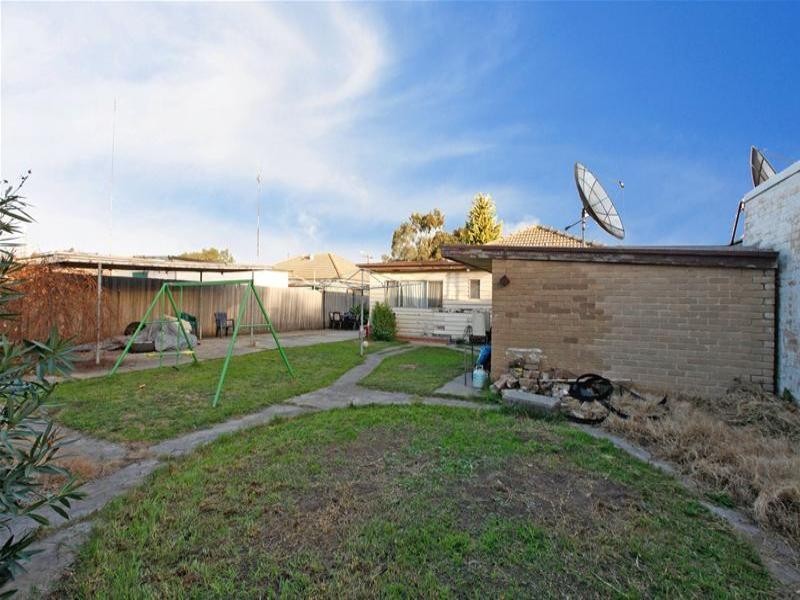 128 Scott Grove, Kingsbury VIC 3083