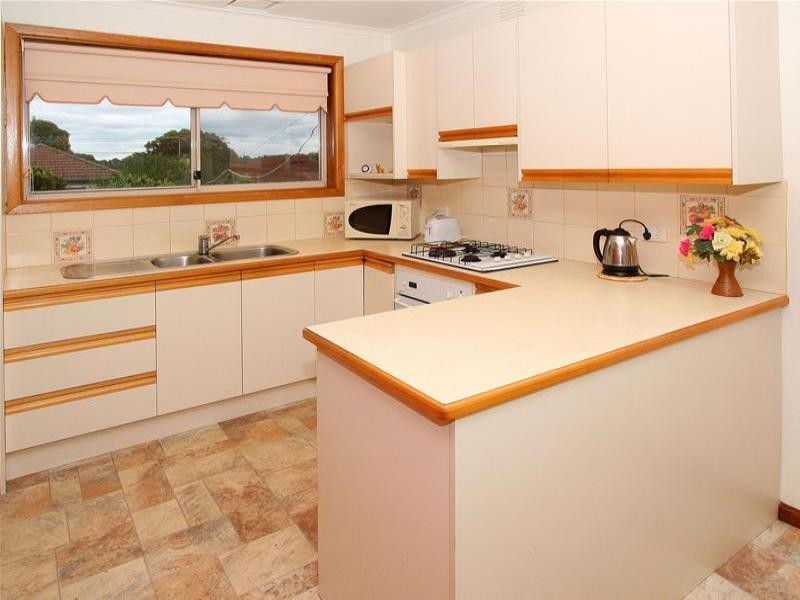 17 Flag Street, Kingsbury VIC 3083