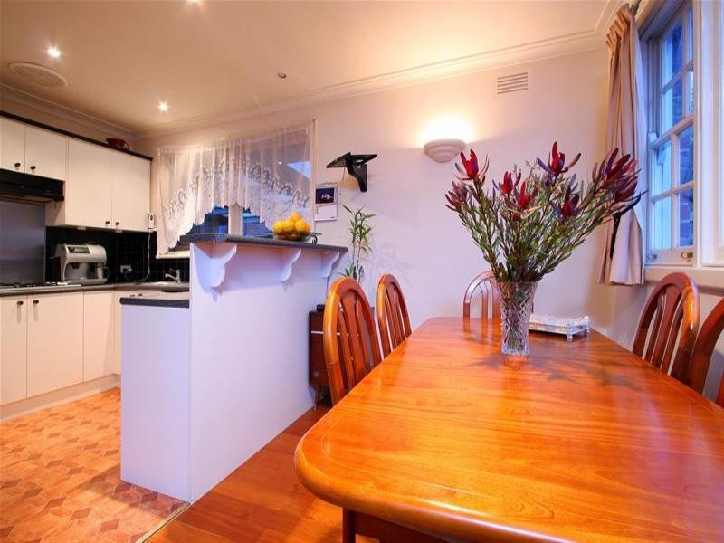 10 Hillboro Court, Watsonia VIC 3087