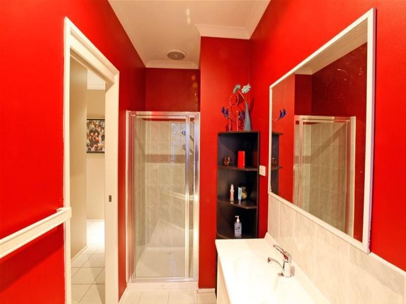 1 Middle Court, Thomastown VIC 3074