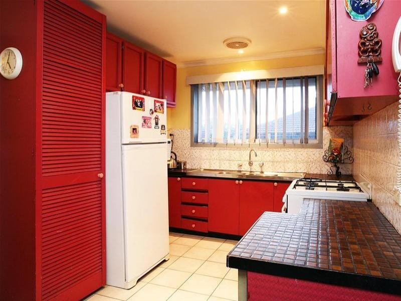 2 Canberra Grove, Lalor VIC 3075