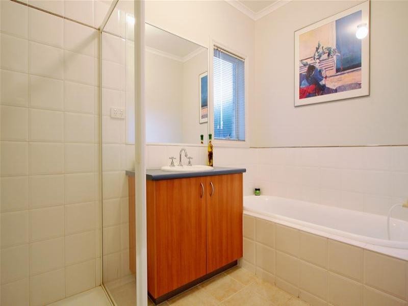 24 Mat Rush Avenue, Bundoora VIC 3083