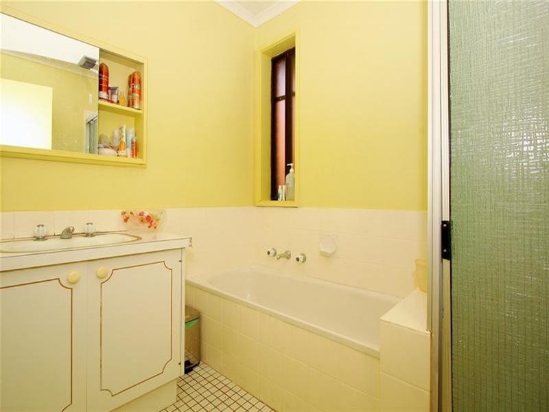 2/1035 Plenty Road, Kingsbury VIC 3083