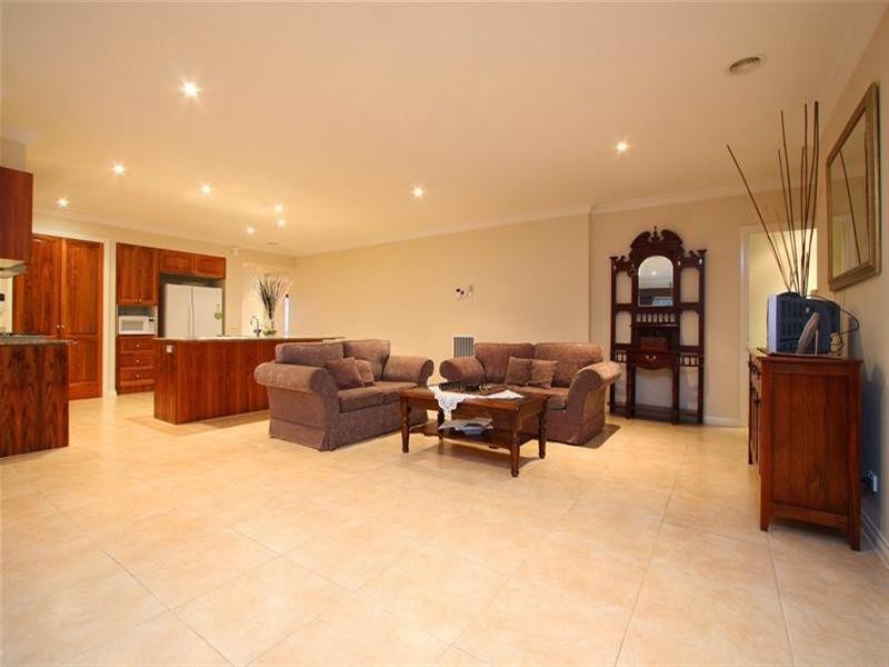 36 Lynch Avenue, Bundoora VIC 3083