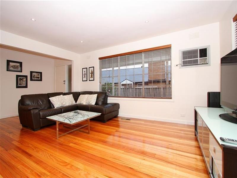 5 Darren Avenue, Bundoora VIC 3083