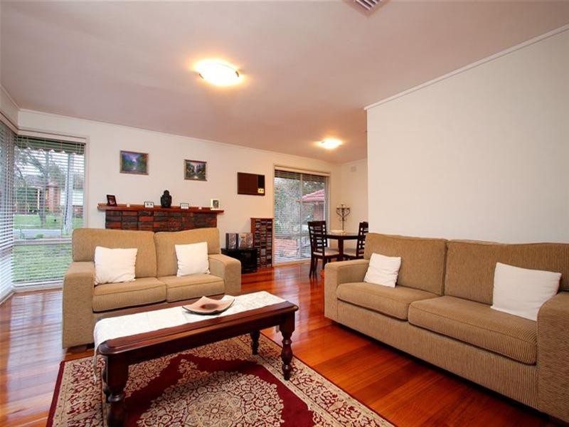 4 Moreton Crescent, Bundoora VIC 3083