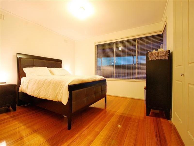 4 Moreton Crescent, Bundoora VIC 3083