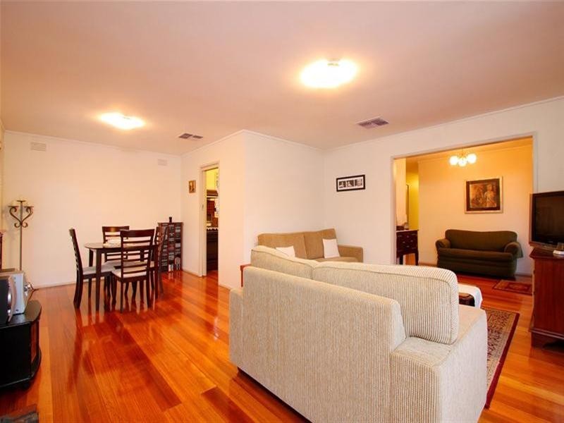 4 Moreton Crescent, Bundoora VIC 3083