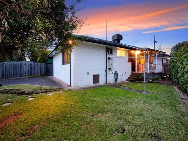 4 Moreton Crescent, Bundoora VIC 3083