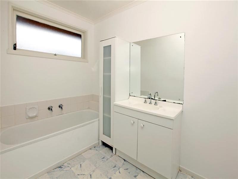 10 Neilsen Crescent, Bundoora VIC 3083