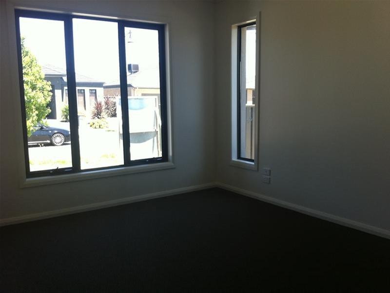 50 Le Page Run, South Morang VIC 3752