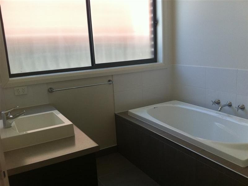 50 Le Page Run, South Morang VIC 3752