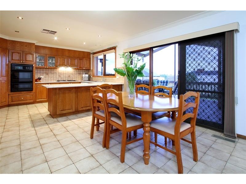 14 Cheadle Crescent, Bundoora VIC 3083