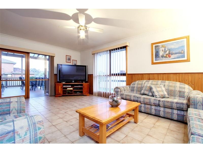 14 Cheadle Crescent, Bundoora VIC 3083