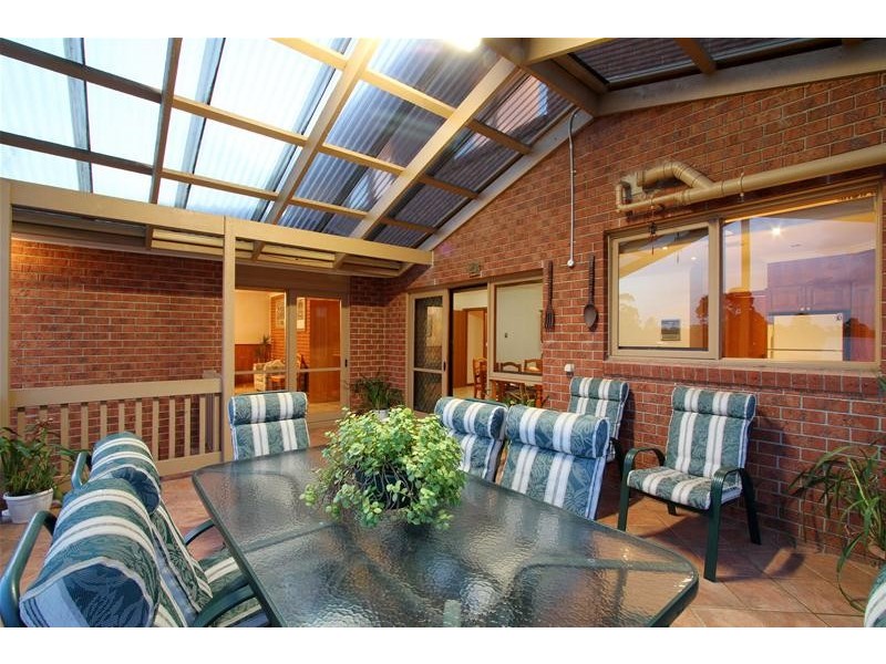 14 Cheadle Crescent, Bundoora VIC 3083