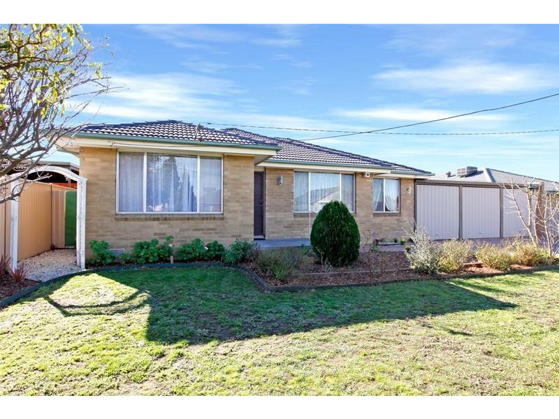 18 Miriam Street, Thomastown VIC 3074