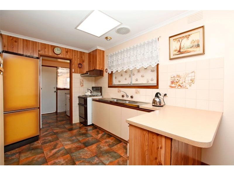 18 Miriam Street, Thomastown VIC 3074