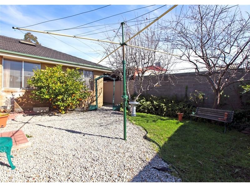 18 Miriam Street, Thomastown VIC 3074