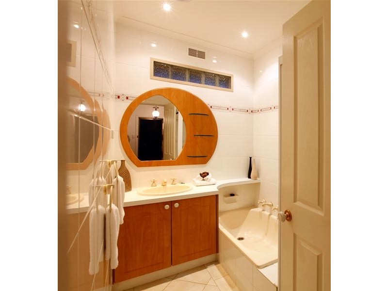 72 Anderson Road, Fawkner VIC 3060