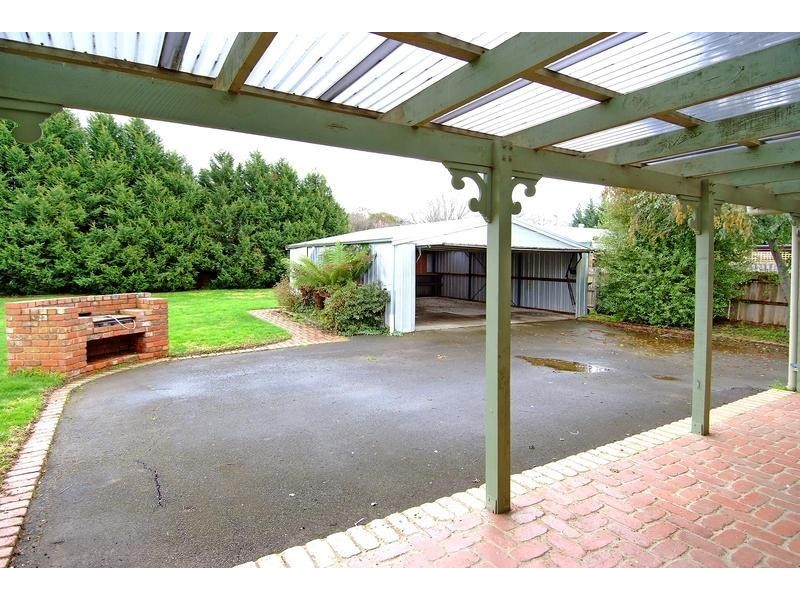 11 Macmeikan Street, Whittlesea VIC 3757