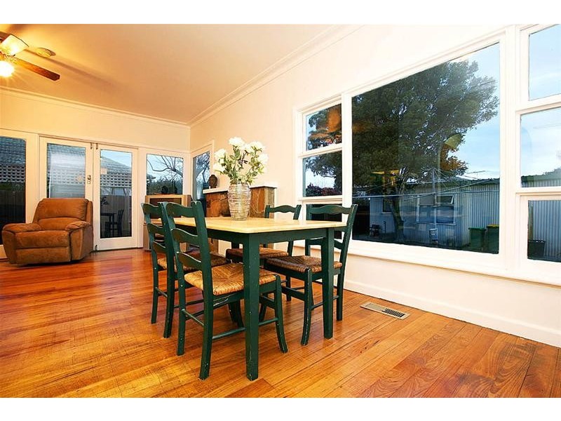 30 Curtis Avenue, Watsonia VIC 3087