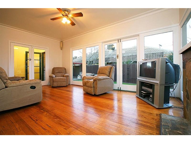 30 Curtis Avenue, Watsonia VIC 3087