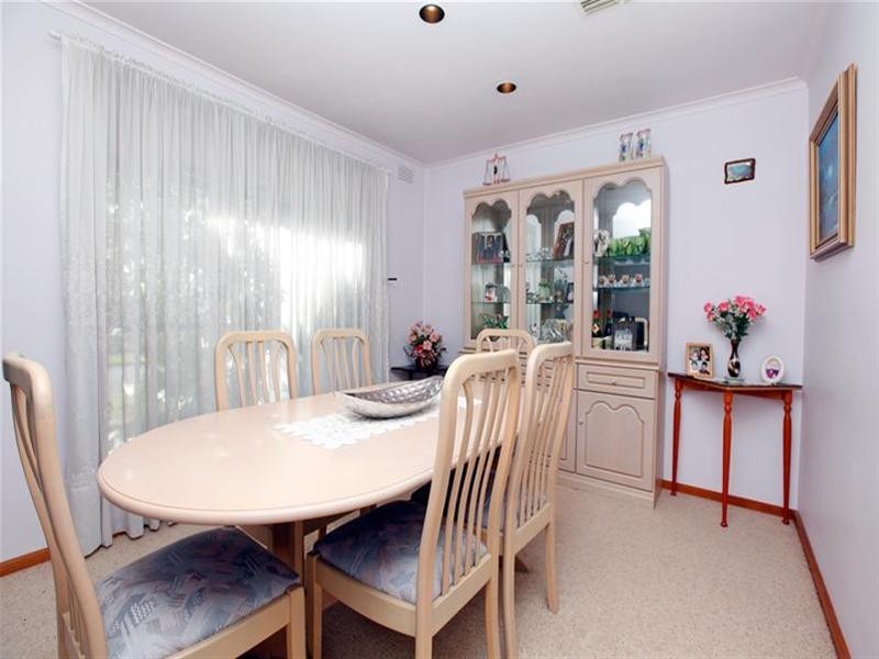 24 Marshall Drive, Mill Park VIC 3082