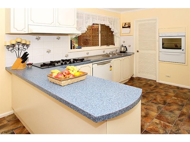 14 Darren Avenue, Bundoora VIC 3083