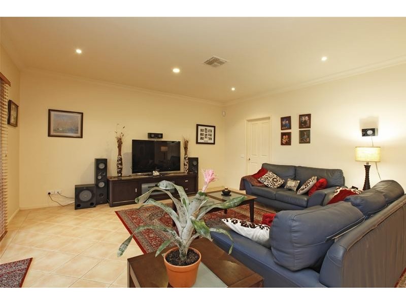 5 Lilly Pilly Avenue, Bundoora VIC 3083