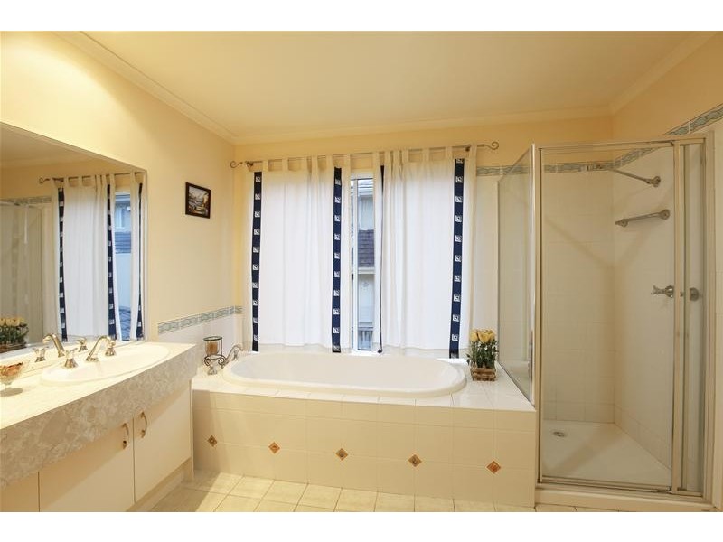 5 Lilly Pilly Avenue, Bundoora VIC 3083